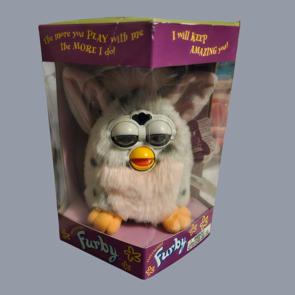 Tiger Furby 70-800 Electronic Interactive Toy Snow Leopard Pink Belly Sealed Box
